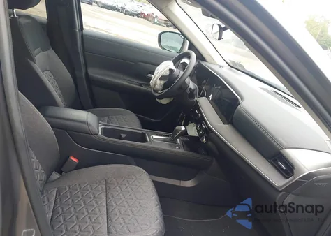 2025 Nissan Kicks Sv Intelligent Awd from USA, damaged, VIN 3N8AP6CB1SL325203